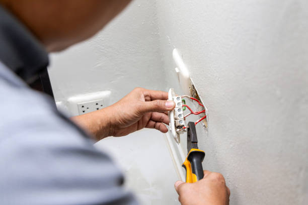 Professional Electrician in IA